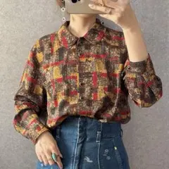 used レトロ古着 モザイク風総柄シャツ 茶系渋めカラー ヴィンテージライクのサムネイル