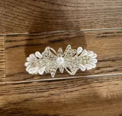 エレガントリボン型ヘアクリップ