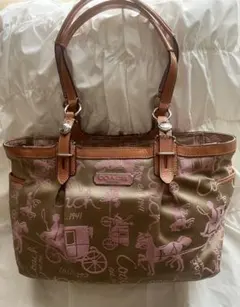 ✨お得✨COACHホースキャリッジ トートバッグ ベージュ ピンク馬車ロゴコーチ