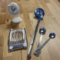 お玉と手動ゴマすりと玉子切りと計量スプーン2本5点セット