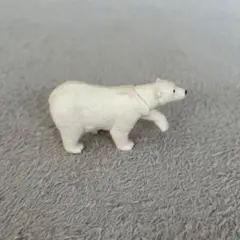 ホッキョクグマ フィギュア ミニチュアのサムネイル