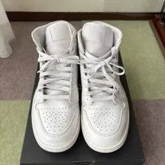 Nike Air Jordan 1 Mid Triple White