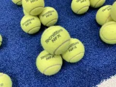 Tecnifibre NFX ★テニスボール（80球） 中古品★