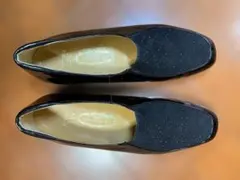 銀座ヨシノヤ スリッポン 23cm 黒 スエード×エナメル キラキラ装飾