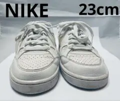 NIKE スニーカー ホワイト ローカット　23cmのサムネイル
