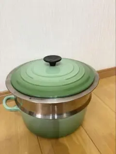 LE CREUSET 鋳鉄製オーバル型両手鍋 グリーン内径25cm未使用品 Amazon｜ル・クルーゼ(Le Creuset) 鋳物 ホーロー 鍋 両手鍋 鉄