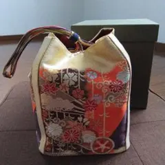 西陣織、巾着バッグ、金色