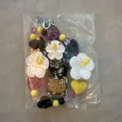 サンリオ トコナツバケーションシリーズ ストラップ ハローキティ 黒