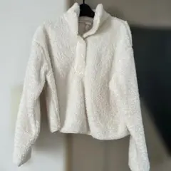 H&M クリーム色 フリースジャケット ショート丈