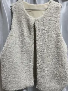 クリーム色 ボアニットベスト フリーサイズ