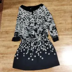 SEVENTY ひざ上ワンピース 長袖 ドット柄 花柄 サイズ42 タグ付のサムネイル
