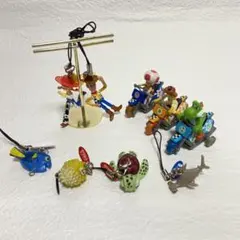 マリオカートフィギュア・ニモ・トイストーリーストラップセット