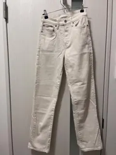 UNIQLO JEANS 白 フレアパンツサイズ23