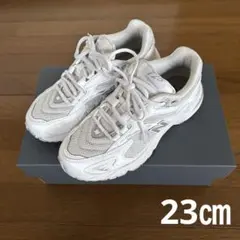 別注New Balance ML725ホワイト 23cm