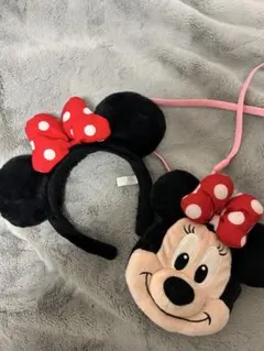 ミニーマウス カチューシャとポーチセット