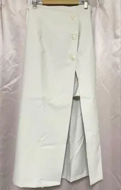 【新品、タグ付】サイドスリットタイトスカート　ベージュ