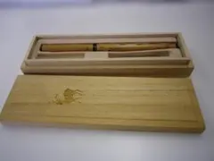 呉竹 筆ペン 鹿柄 木箱入りのサムネイル