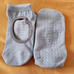 yogasocks グレー オープントゥ ヨガソックス　薄ブルー系
