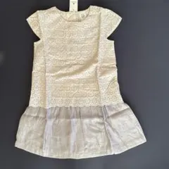 【新品】ベビーギャップ　アイボリー 刺繍入り ノースリーブワンピース　110㎝