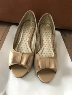 オープントゥリボンパンプス 24.5cm ヒール6cm 大きいサイズ ベージュ