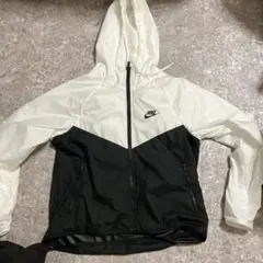 Nike ウィンドブレーカー レディースSサイズ