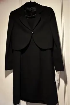 新品タグ付き　ブラックフォーマル　礼服　9号　ワンピース