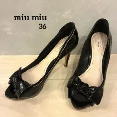 美品✨ miumiu オープントゥ リボン パンプス 黒 エナメル 36のサムネイル