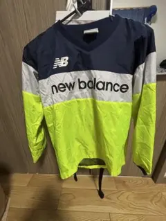 new balance ウィンドブレーカー ネイビー/イエロー