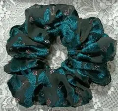 シュシュ(ベロア）⭐ハンドメイド