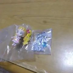 ふたりはプリキュア　シャイニールミナス　　フィギュア　ホワイト　チャーム