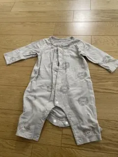 ライオン柄 グレー ロンパース 長袖