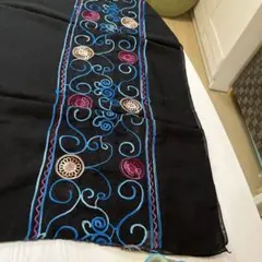 アジアン　刺繍ストール　ブラック