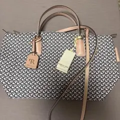 ロベルタピエリ TATAMI SMALL DUFFLE ショルダーバッグのサムネイル
