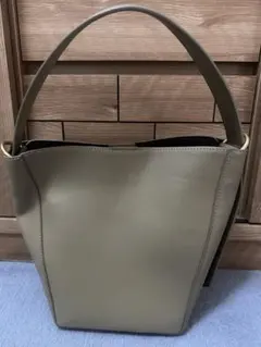 ZARA バッグ