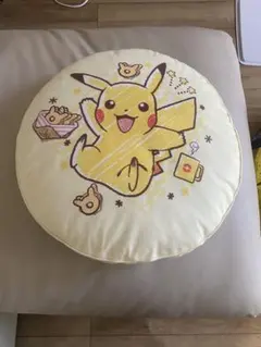 ポケモン ピカチュウ フロアクッション(しまむら限定)