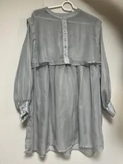 ブラウス　シアートップス