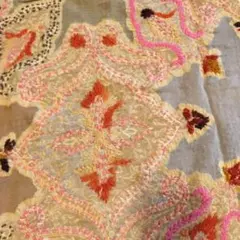 ウールとコットン刺繍のショール
