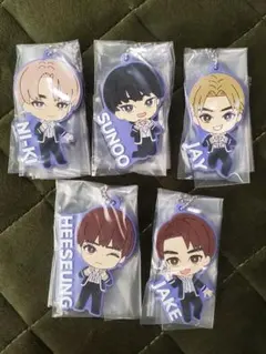 enhypen ガチャガチャ　ラバーマスコット