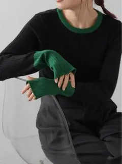 ボンジュールサガン　配色フィンガーホールリブニット　ブラック　○