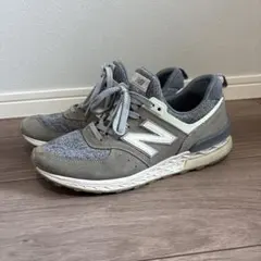 New Balance 574 グレー スニーカーのサムネイル