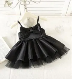 フリルドレス　ブラック　（6-9M）