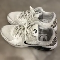 NIKE AIR スニーカー ホワイト レオパード柄のサムネイル