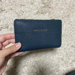 チャールズアンドキース　三つ折り財布