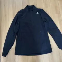 Reebok ブラック ラッシュガード 長袖