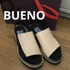 ●BUENO ベージュ ブラック ストラップサンダル　22.5cmのサムネイル