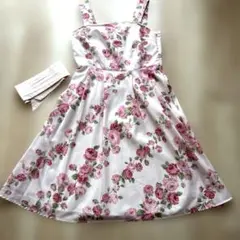 ペイトンプレイス　花柄ワンピース