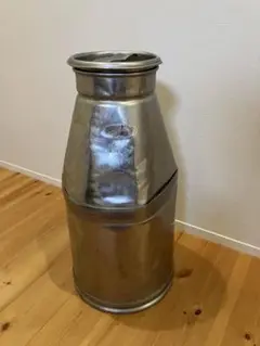 牛乳缶　ミルク缶