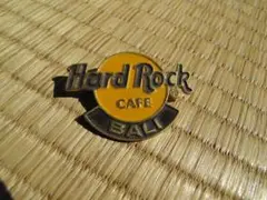 ☆ハードロックカフェ　　ピンバッジ