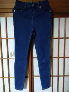 GU スキニーデニム ダークブルー②