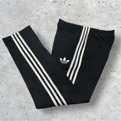 adidas トラックパンツ　ブラック　　39
